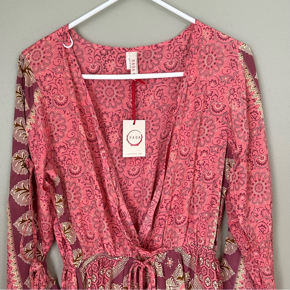 NWT raga passion struck slit sleeve mini dress women’s size medium pink boho - Picture 2 of 10